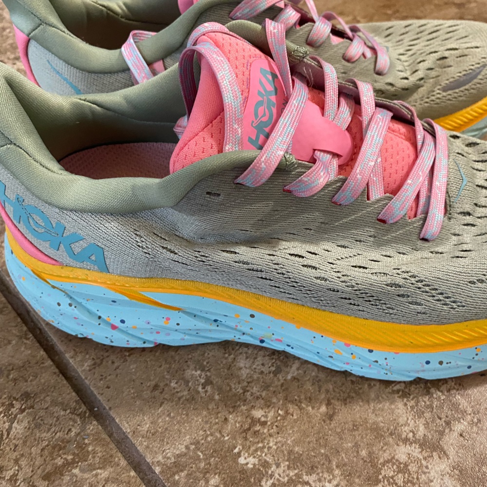 Hoka free people